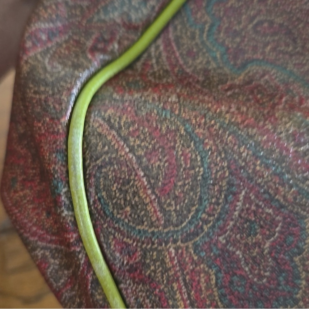 Etro Milano Gorgeous Hobo Style Handbag - Picture 10 of 13